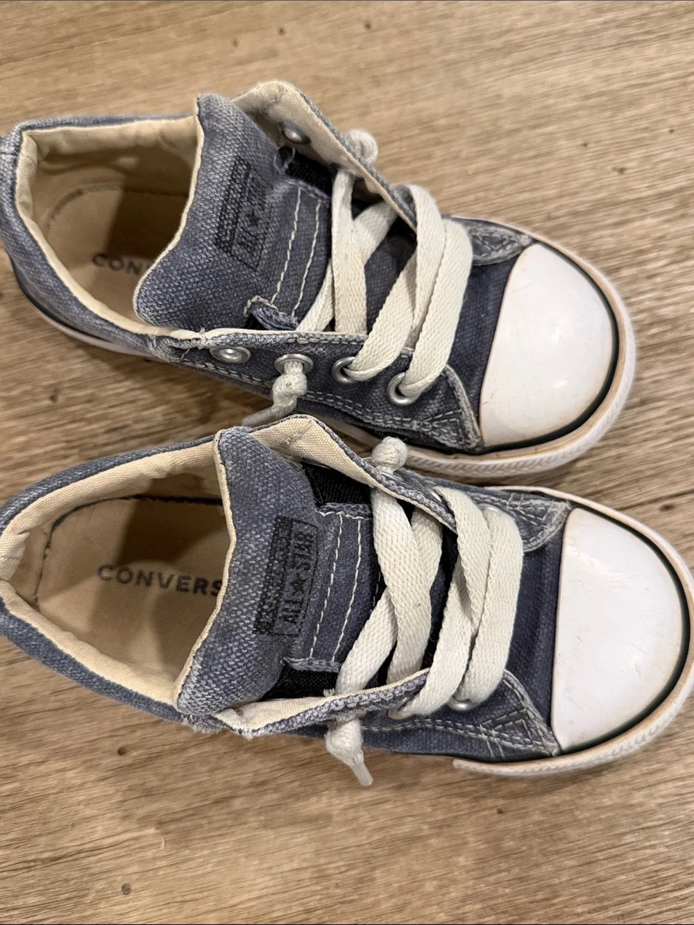 Converse Toddler Navy Canvas Low-Top Sneakers with White Toe